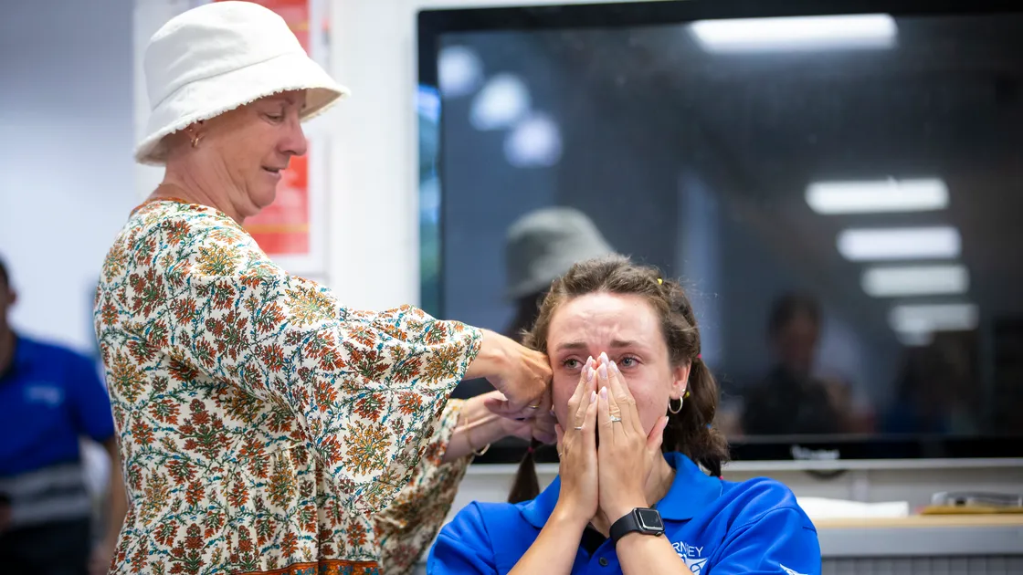 An emotional start to the charity haircut and head-shave for Tyler Ferbrache as her mum, Tracy Thorne, starts the process. (Pictures by Peter Frankland, 31191307)