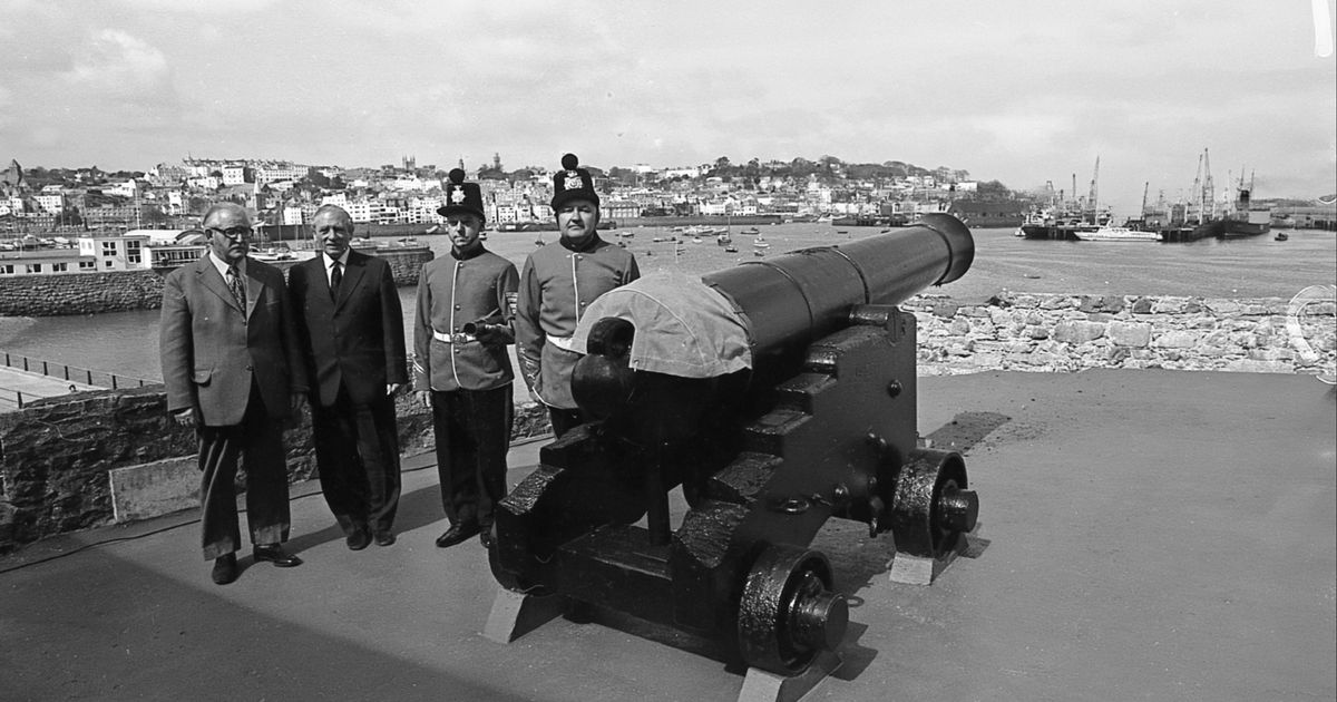 50 years of the second round of the noonday gun