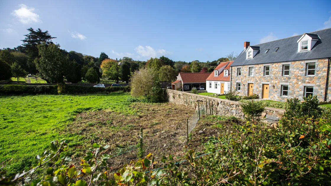 A two-week deep search intrusive survey of the Route Isabelle field was conducted in June