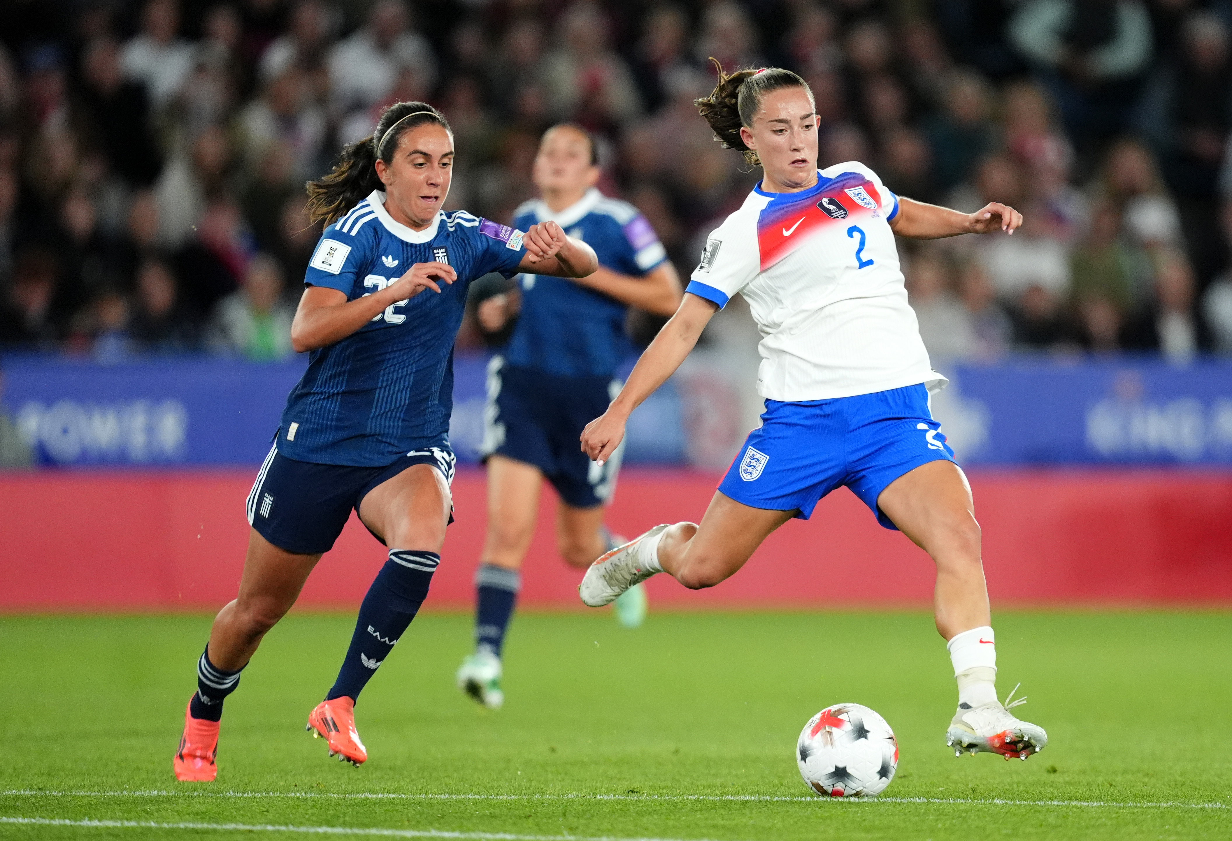 Le Tissier provides an assist as England move closer to the World Cup