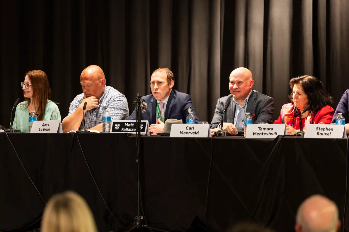 Each candidate had 45 seconds to answer each question.