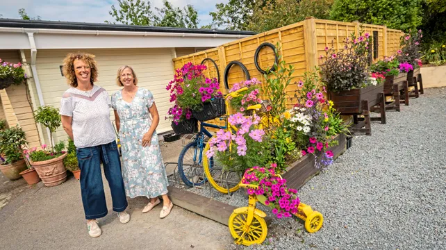 Floral St Saviour’s volunteers blooming ready for judges