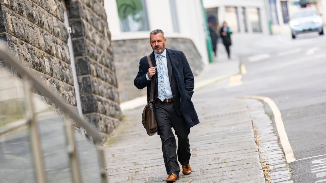 Deputy Leadbeater told the States that he had jumped at the chance of joining Economic Development partly to help strengthen joint working with Home Affairs.