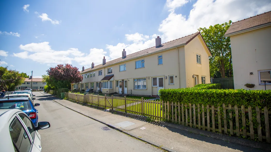 The Housing Committee is looking for suppliers of floor coverings to give it some guide prices.