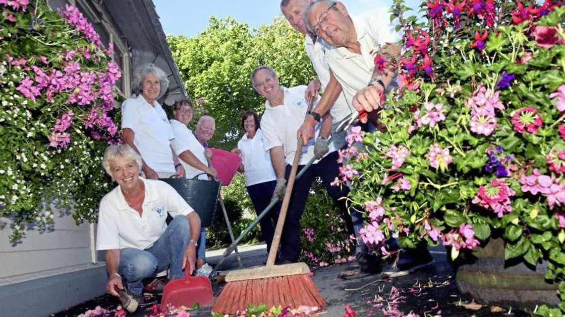 Golds for two in Britain in Bloom