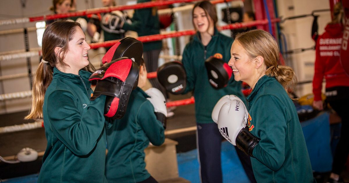 Boxing session a big hit with college students