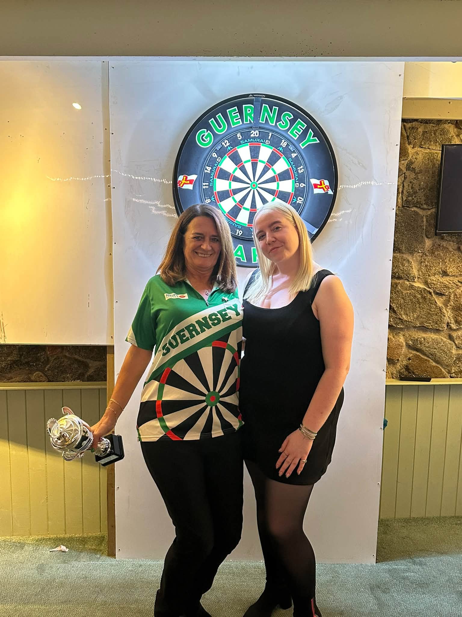Sarnian women claim prizes at Herm Open