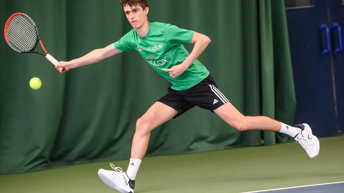 Liam De La Mare on the stretch