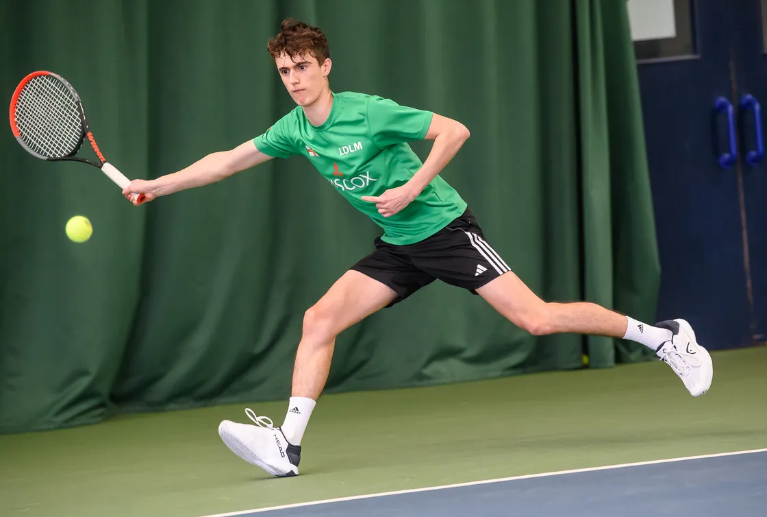 Liam De La Mare on the stretch