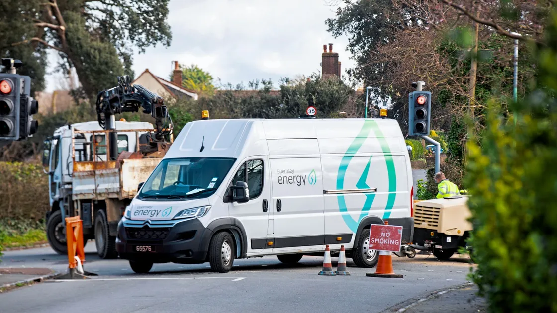 The crossroad junction at Rectory Hill has been closed for work to be carried out on a gas leak. (Pictures by Sophie Rabey, 33048448/50)