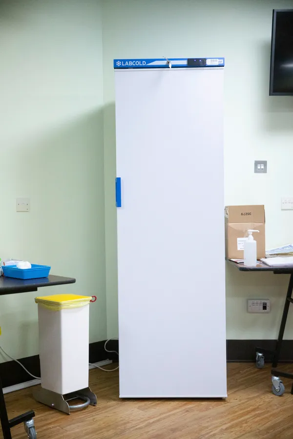 Storage unit used to keep the vaccine at the appropriate temperature. (Picture by Peter Frankland, 29030620)
