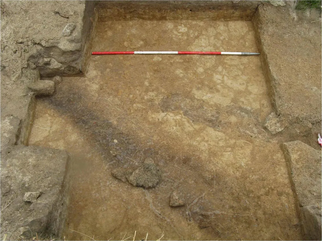Beam slots for Neolithic structures excavated in Herm