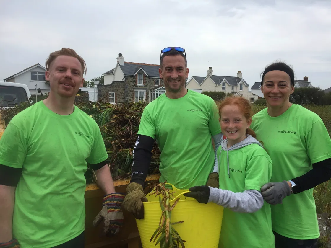 Left to right: Dan Haddlington, Steve Brehaut, Jo Brehaut, Daisy Brehaut (29603207)