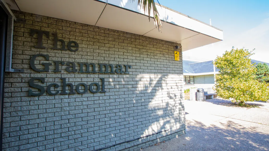 The Guernsey Grammar School. (27243365)