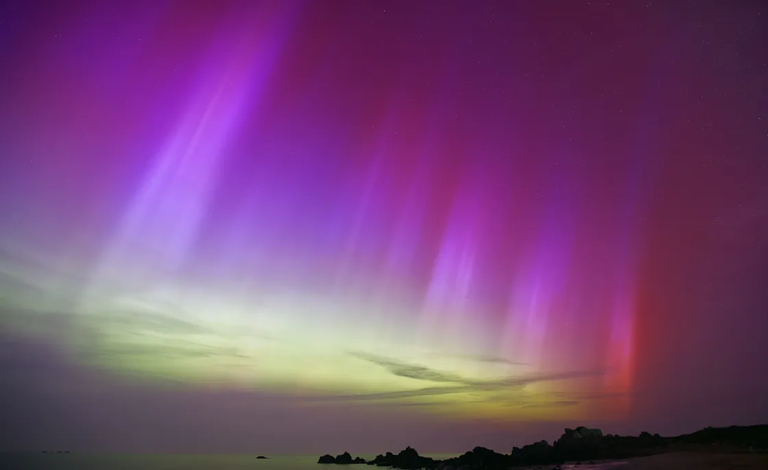 10 May 2024 from La Jaonneuse Bay