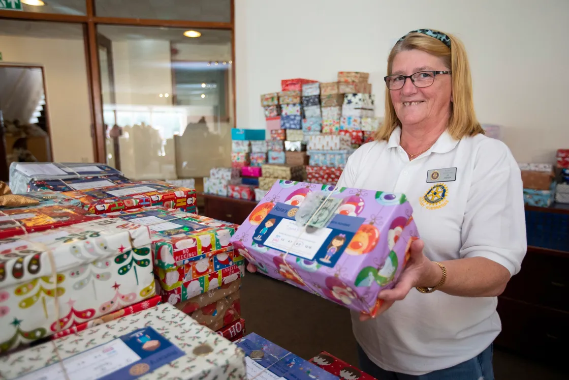 Liz Johnson of Rotary Guernesiais. (30156957)