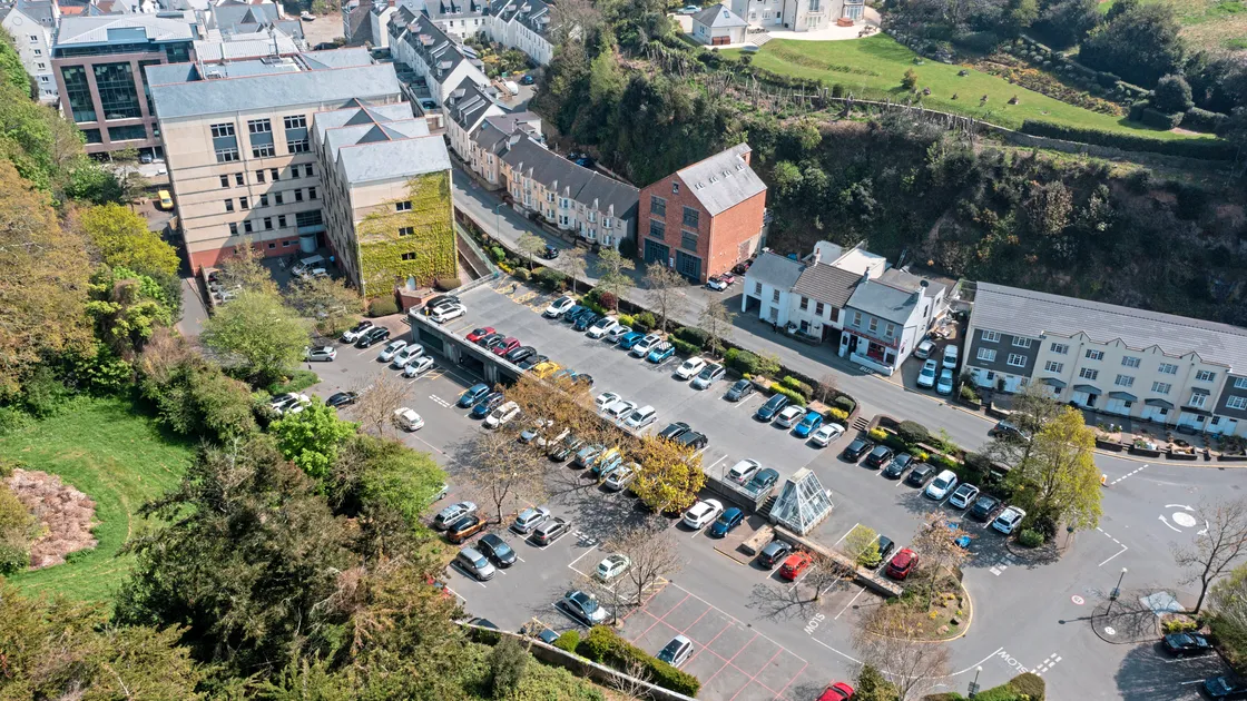 (Drone image by Peter Frankland, 30735788)