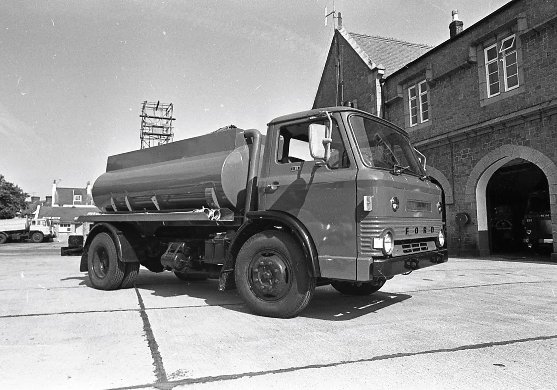 The island’s first purpose-built water tanker arrives, to enable the Fire Brigade to tackle undergrowth fires using water ‘collected from various points on the island to avoid using mains water’.