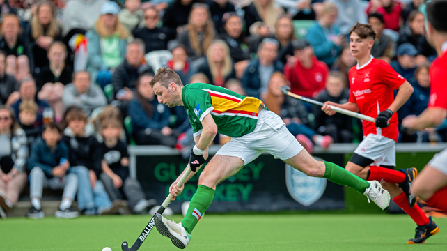 Report: Clinical Sarnians control play in outstanding effort