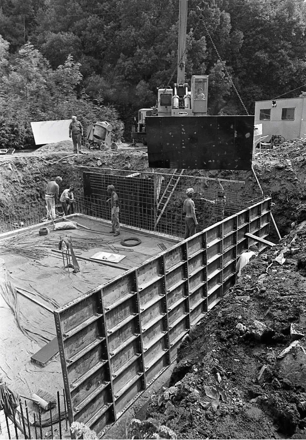 Work continued on the underground cistern at Moulin Huet car park – a facility which was expected to garner as much as 50,000 gallons a day during dry weather and three times as much in the winter.
