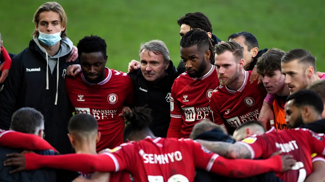 Guernsey footballer Alex Scott (far right wearing orange bib) in the Bristol City team huddle after their 3-1 win away at Swansea City in the Sky Bet Championship. It was the first time Scott has been involved in the Bristol City first team match-day squad.
Picture by JMPUK from @BristolCity Twitter feed, 27-02-21. (29290168)
