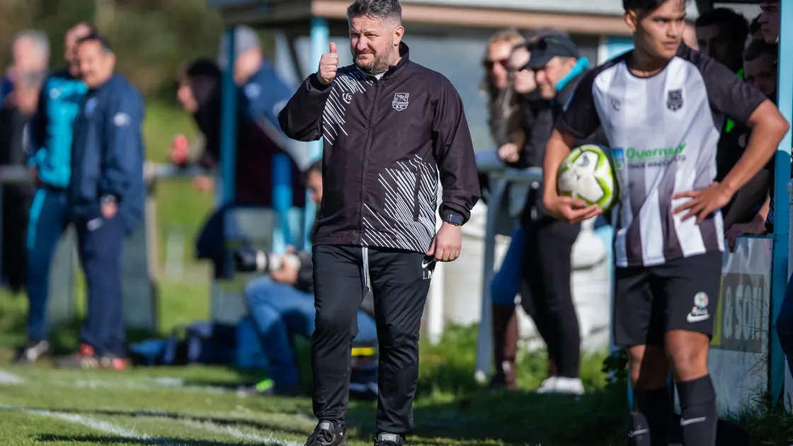 St Martin's coach Leon Meakin. (Picture by Martin Gray, 29802573)