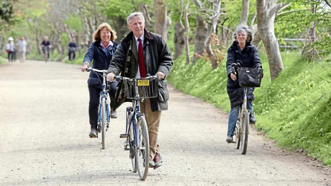 Lt-Governor is cheered by Sark's optimism during trip