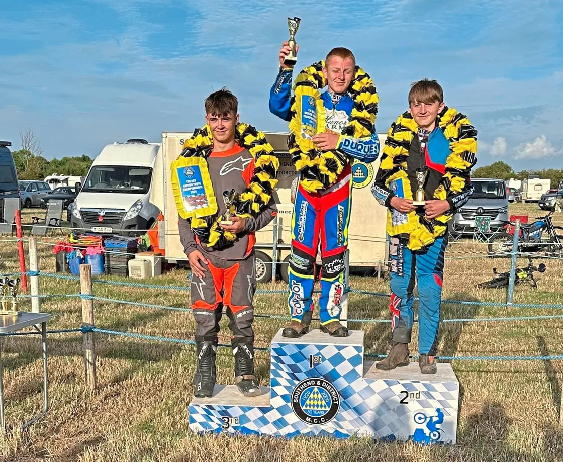 Guernsey rider Vining lands British grasstrack title