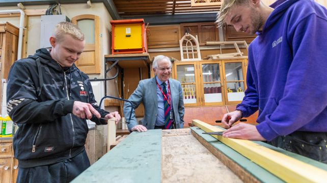 Institute of Carpenters’ head praises TGI apprenticeships