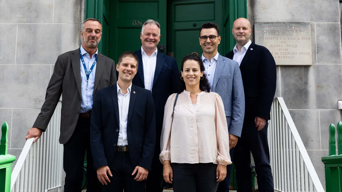 Guernsey Electricity Limited has announced the signing of a new contract with EDF.