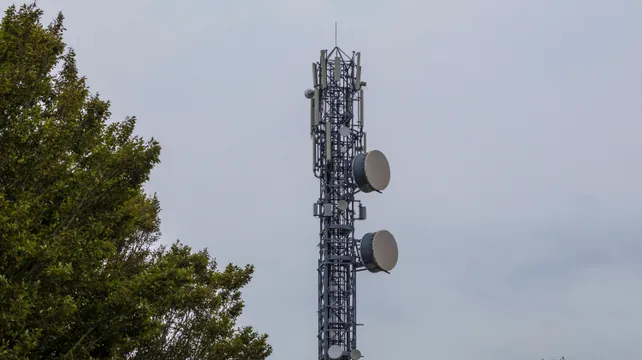 Sure starts to connect first islanders to its 5G network