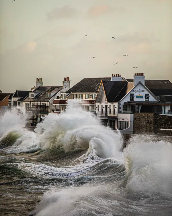 Storm Ciara Pictures - By Ben Fiore 13/02/20. (27166875)