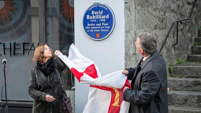 Blue plaque an ode to artist and poet David Robilliard