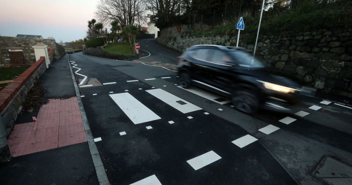 Signage checked after near miss at crossing