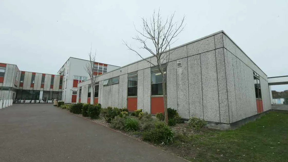 Further delay to La Mare 'will end up costing more'