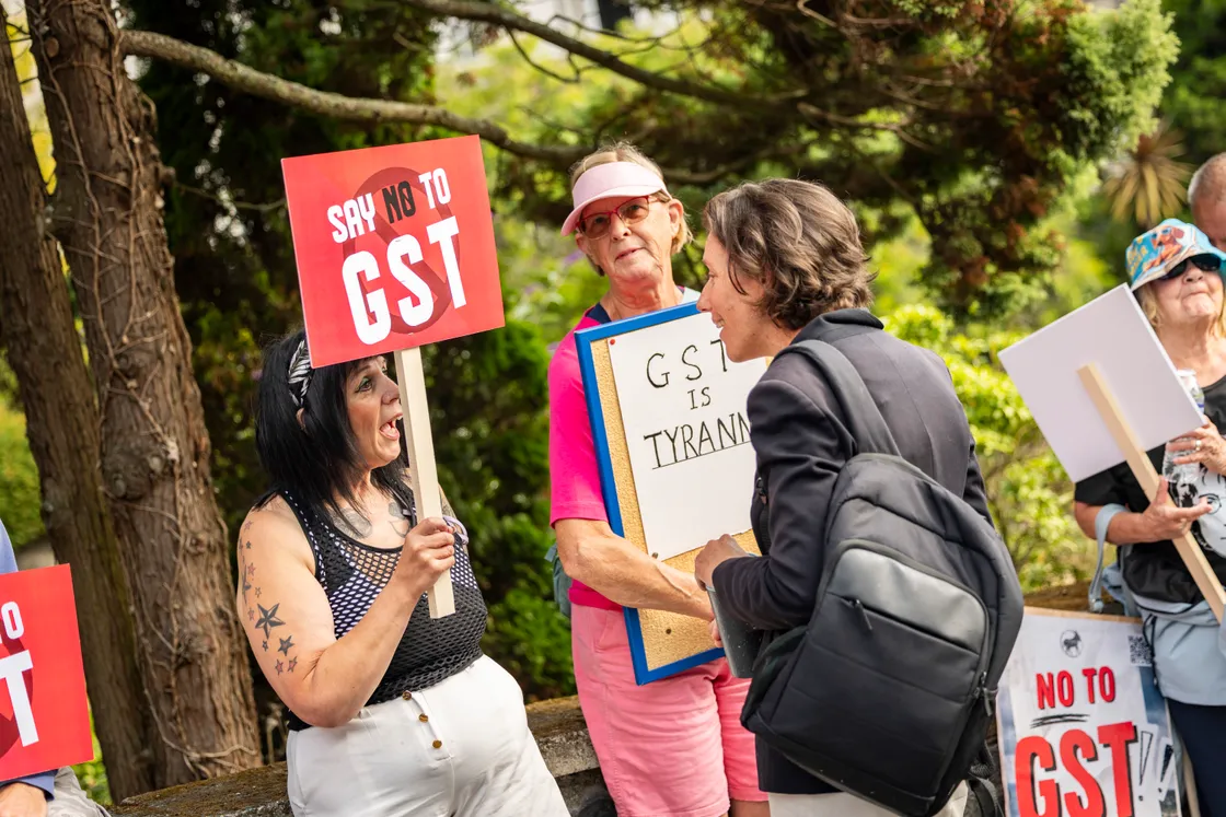 Deputy de Sausmarez spoke with protestors as she made her way into the States this morning.