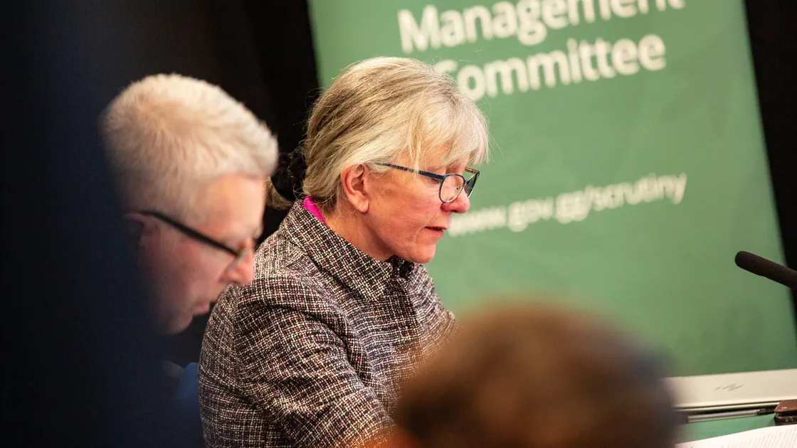 Deputy Yvonne Burford, President of the Scrutiny Management Committee. (33124586)