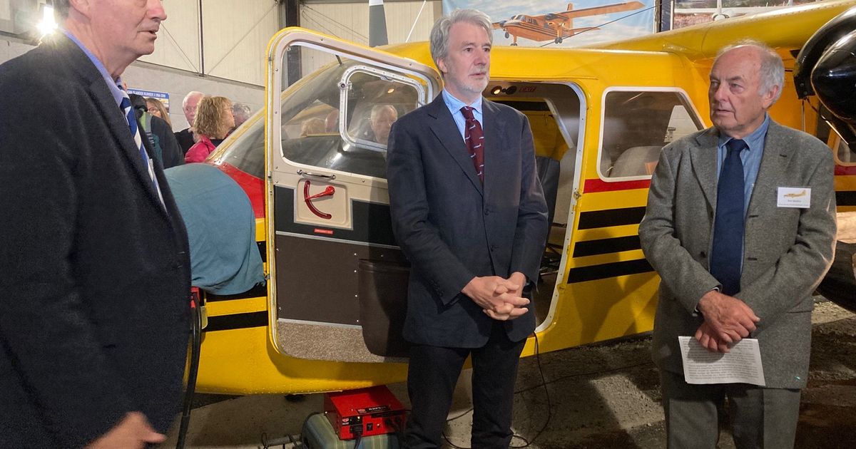 Restored 1967 Islander aircraft unveiled in the Isle of Wight