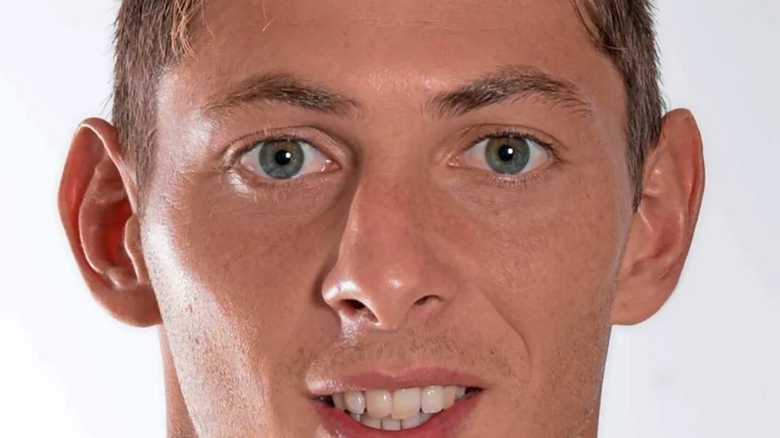 A body recovered from the wreckage of a plane crash north of Guernsey has been identified as Emiliano Sala. (23840283)