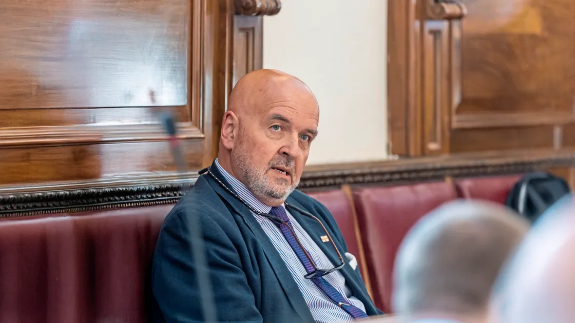 Le Tocq served two years as the island’s chief minister between 2014 and 2016