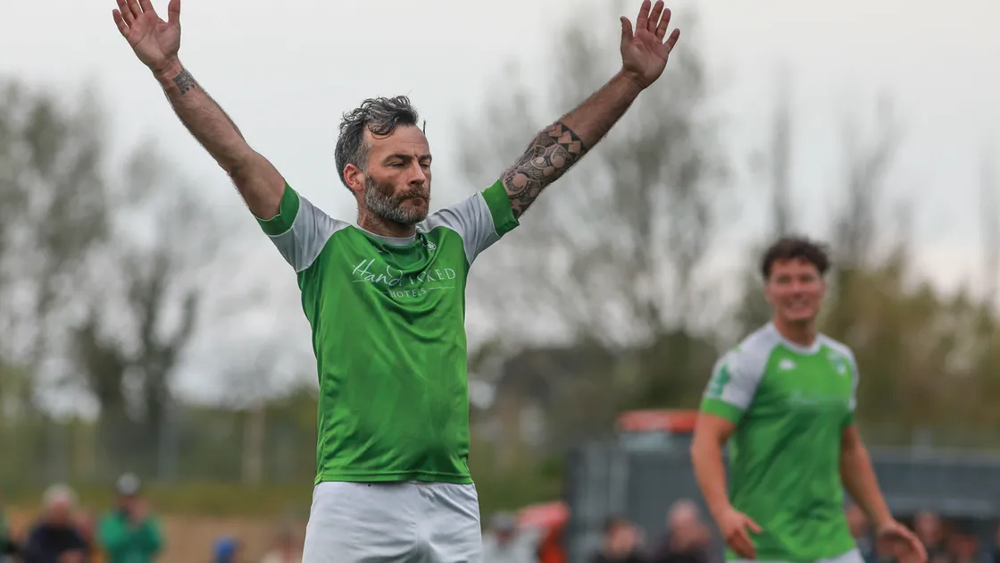 Dave Merris will swap the green and white of Guernsey FC with the red and blue of York City tomorrow at Tadcaster Albion. 					