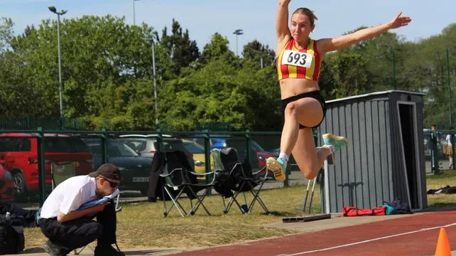 Mella signs off for the season with a new Island record