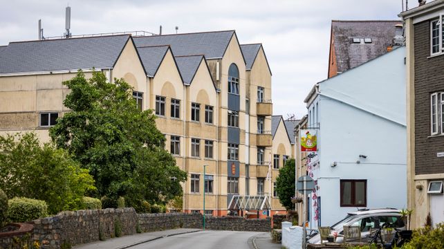 Staff shortages and overspends at Family Advisory Service
