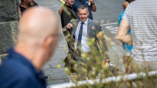 Leadbeater to go ahead with motion which would park GST