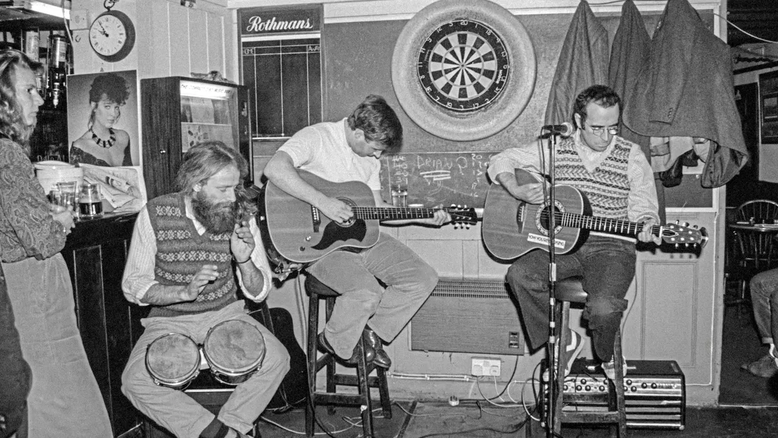 Errol Groves, pictured left in The Coal Hole pub in 1989, was one of the organisers of the first Vale Earth Fair event
