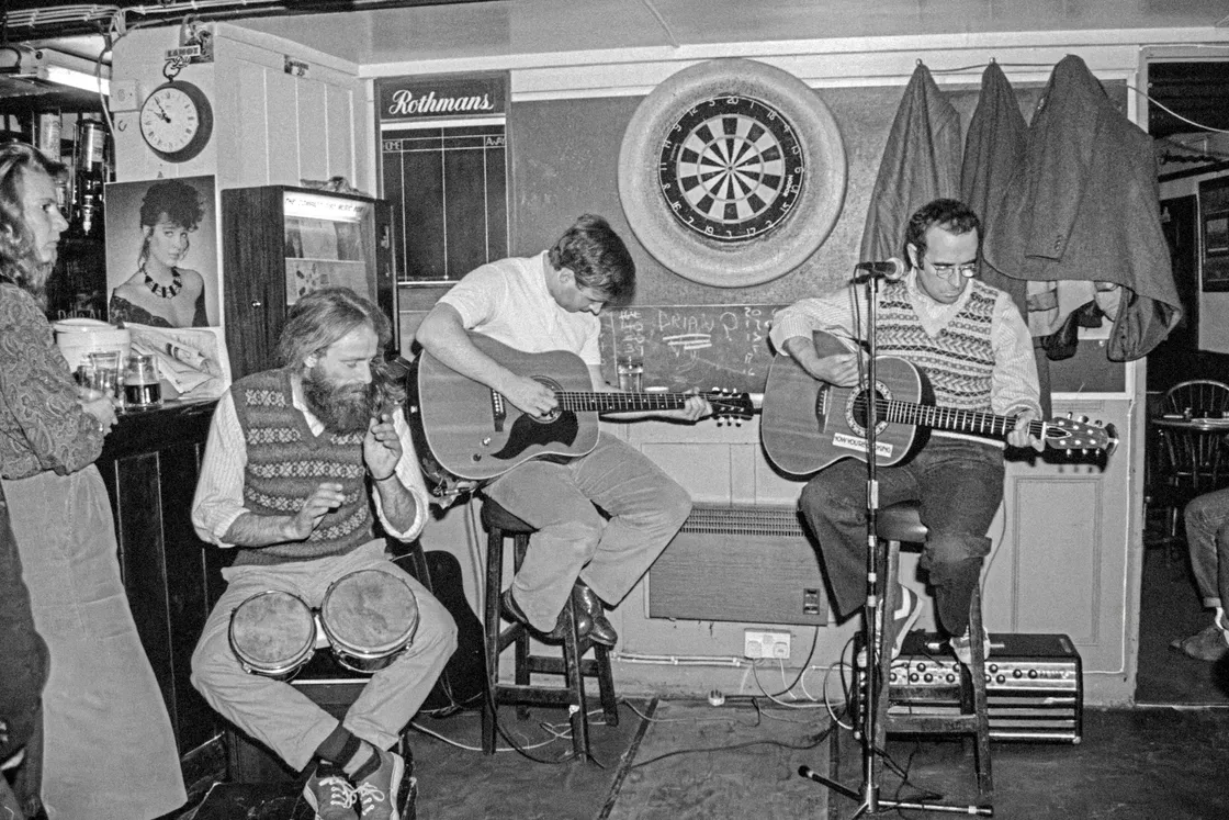 Errol Groves, pictured left in The Coal Hole pub in 1989, was one of the organisers of the first Vale Earth Fair event