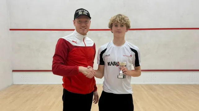 Elliott triumphs twice in UK as junior ‘inters’ loom