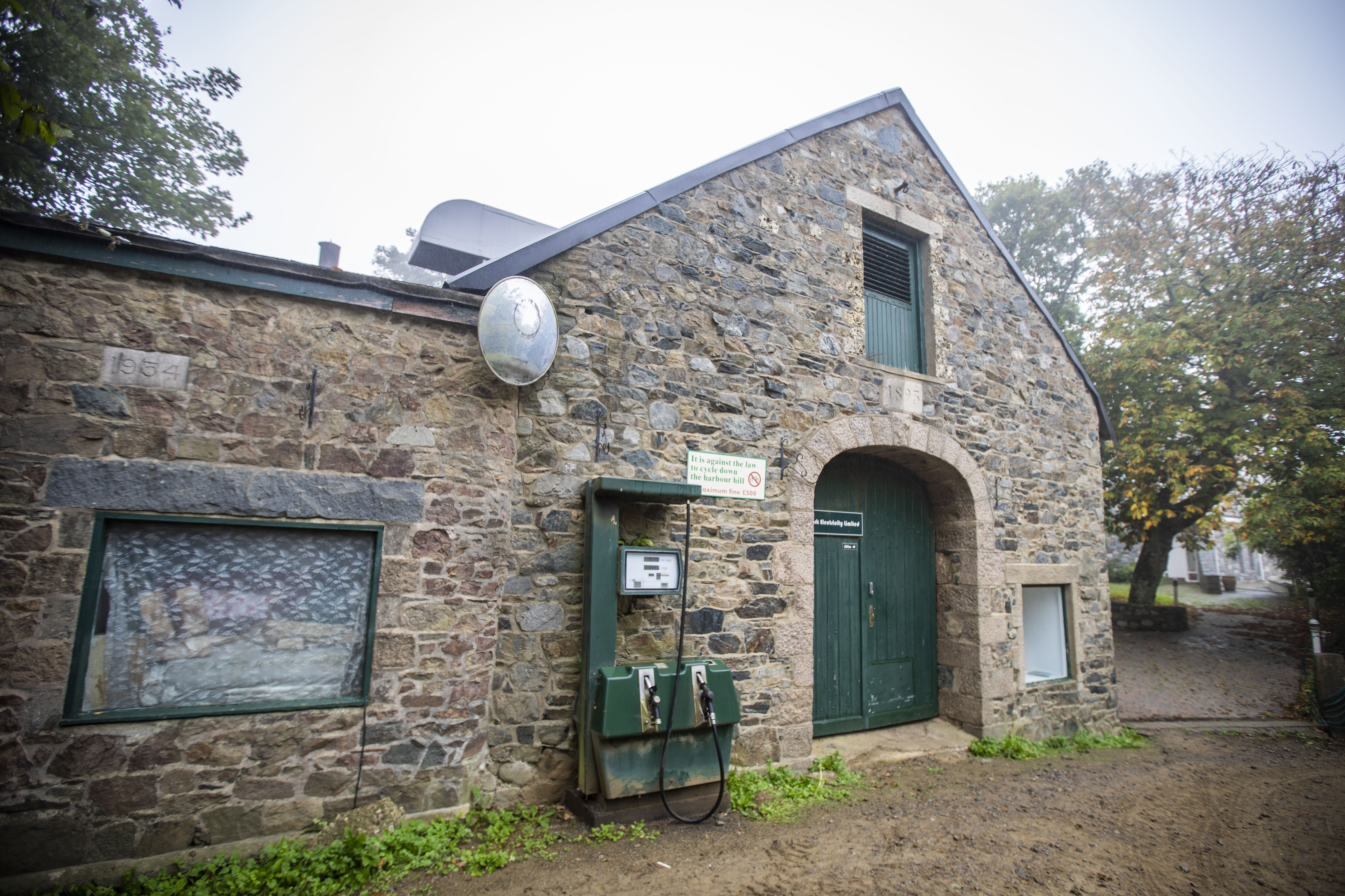 Guernsey’s £1.5m. loan will end up costing Sark almost double, conseiller warns