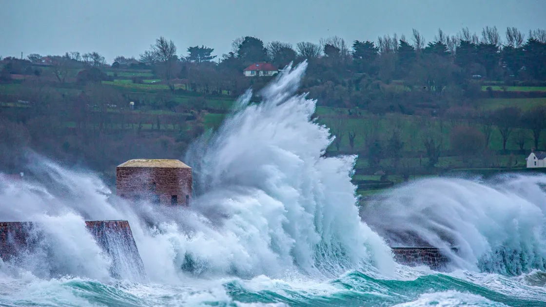 Picture By Peter Frankland. 13-02-20 Strong winds and high tides cause problems on the west coast again. (27166690)