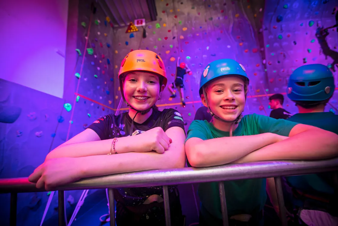 Katherine Holroyd, 11, left, and Annabel Grafton, 10. (32998791)